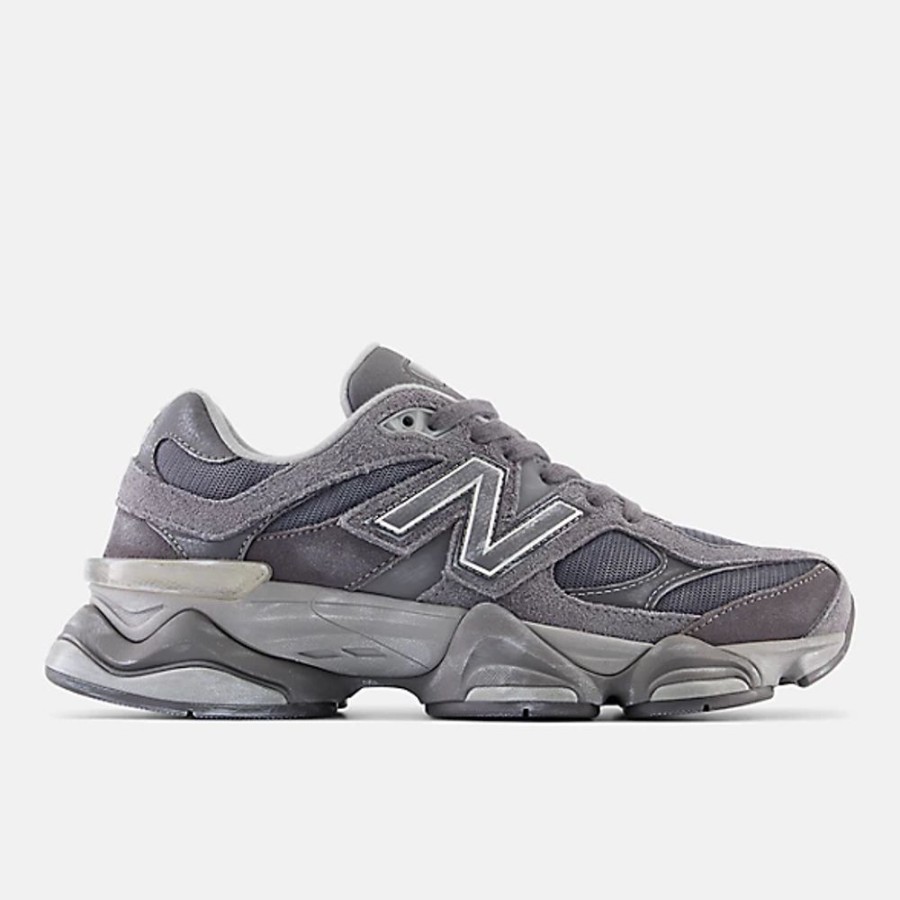 Homens New Balance Sneakers | 9060