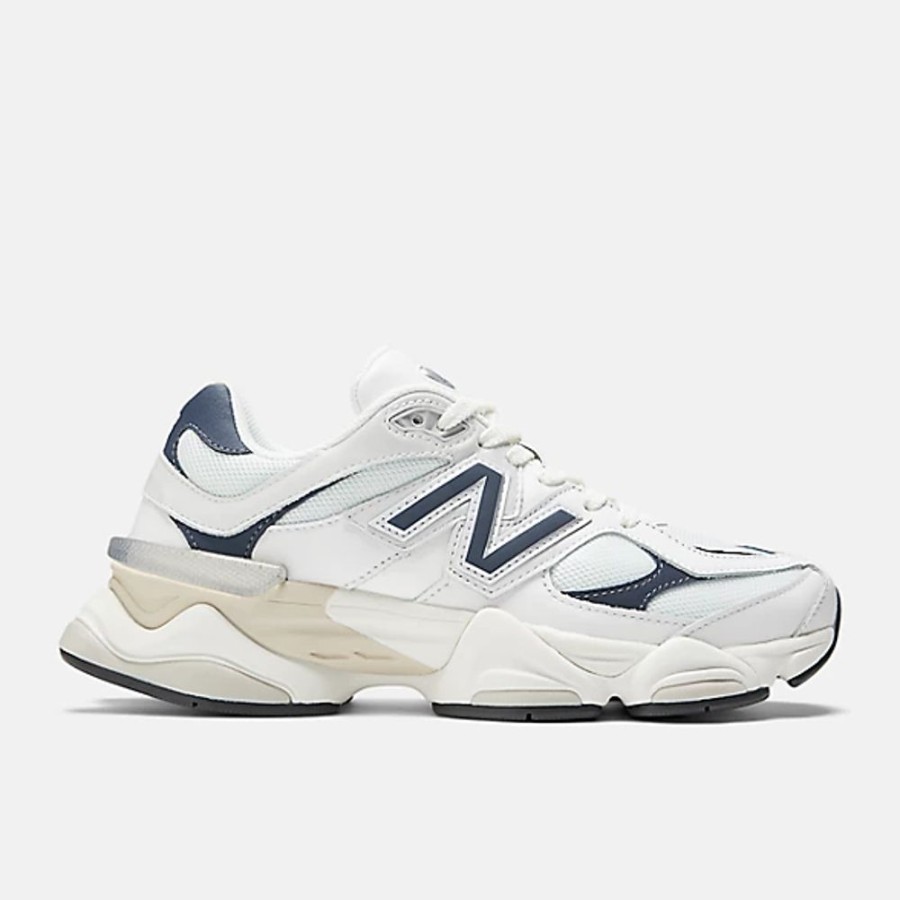 Homens New Balance Sneakers | 9060