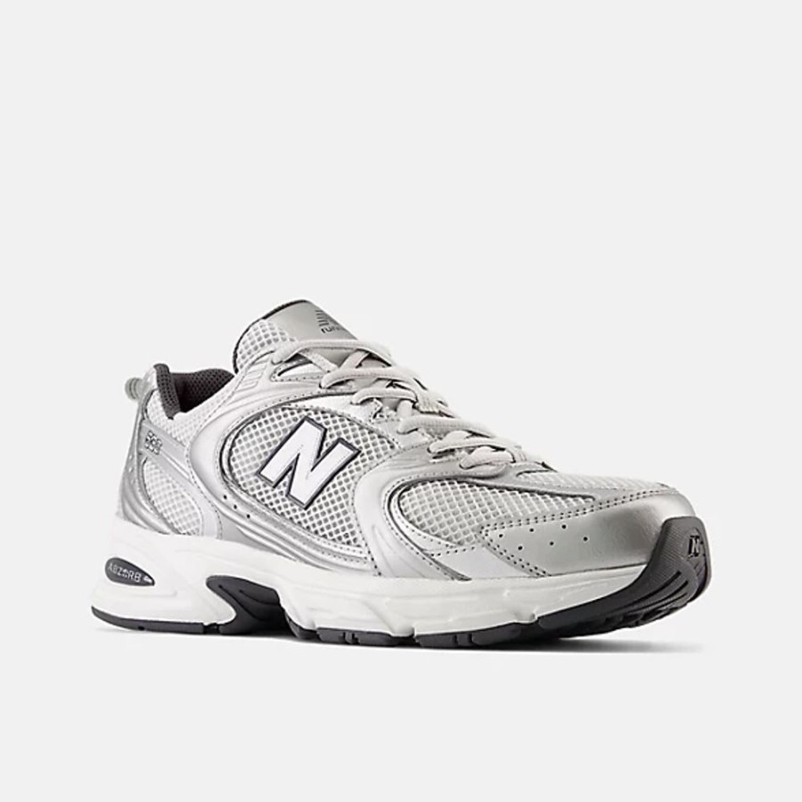 Homens New Balance Sneakers | 530