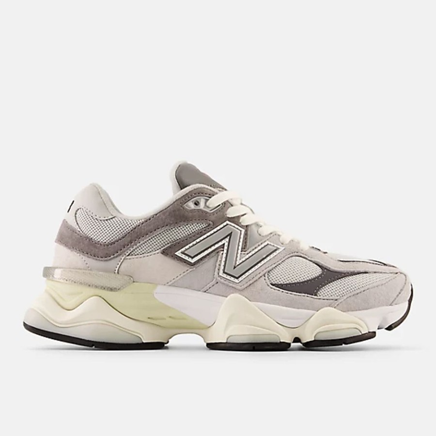 Homens New Balance Sneakers | 9060