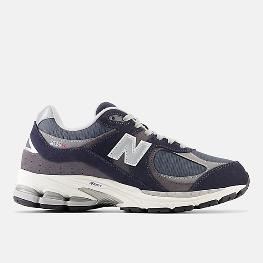 Homens New Balance Sneakers | 2002R