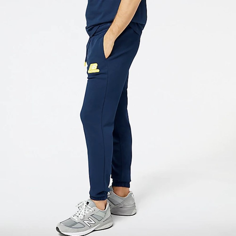 Homens New Balance Calcas E Leggings | Nb Essentials Stacked Rubber Pack Sweatpant