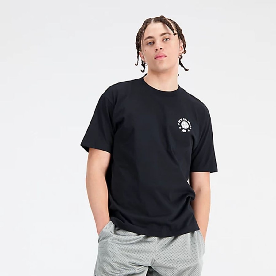 Homens New Balance T-Shirts E Partes De Cima | Hoops Essentials T-Shirt