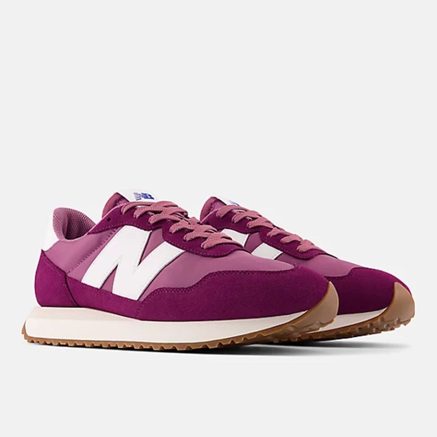 Homens New Balance Sneakers | 237