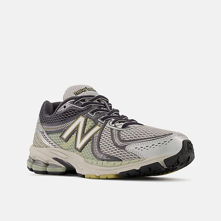 Homens New Balance Sneakers | 860V2