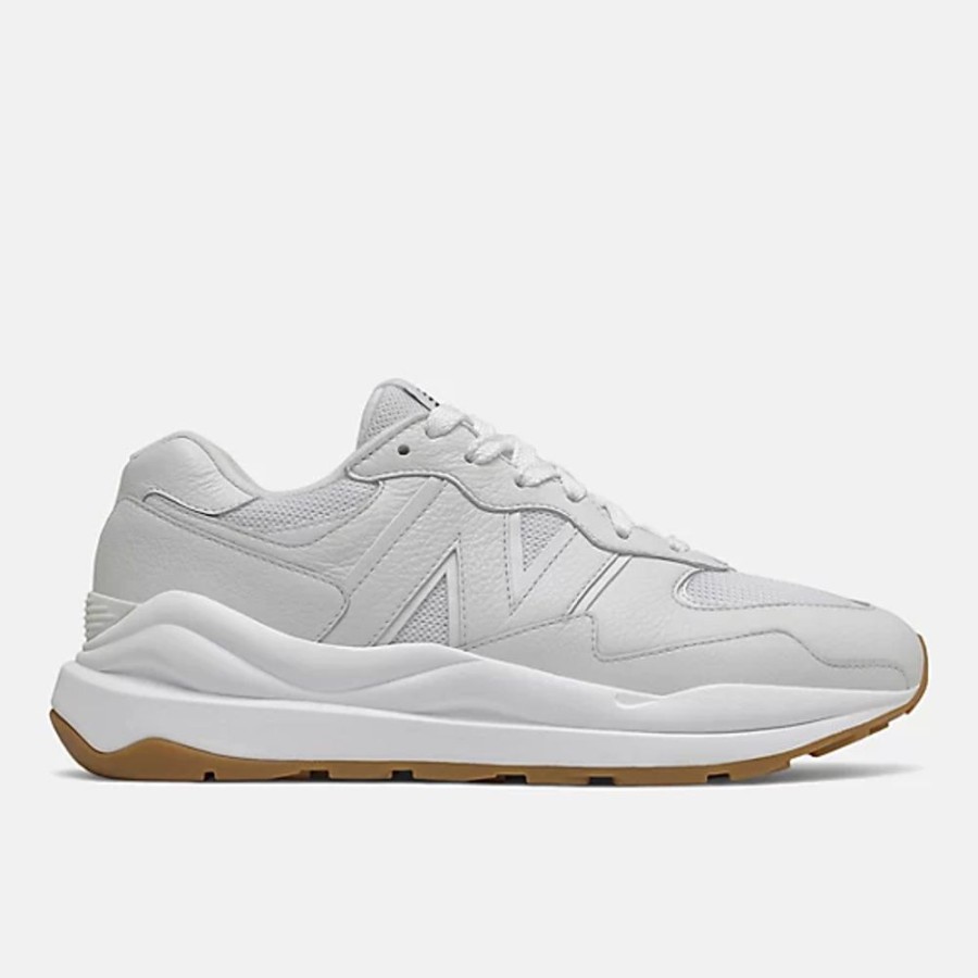 Homens New Balance Sneakers | 57/40