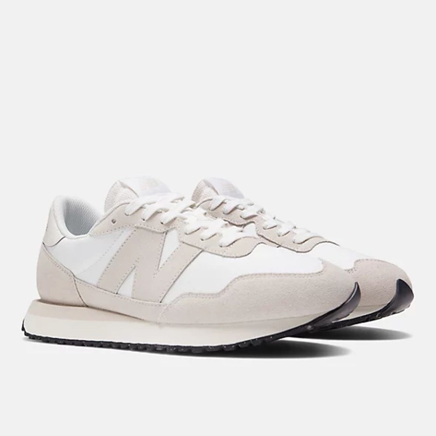 Homens New Balance Sneakers | 237