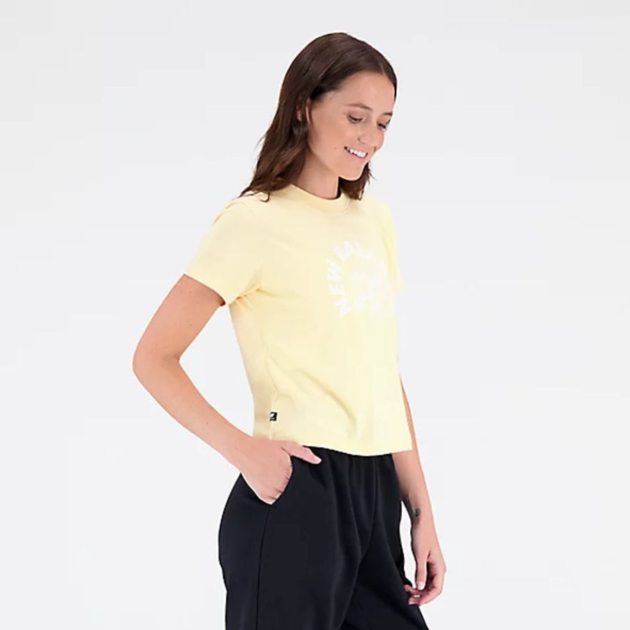 Mulheres New Balance T-Shirts E Partes De Cima | Essentials Bloomy Short Sleeve Boxy T-Shirt