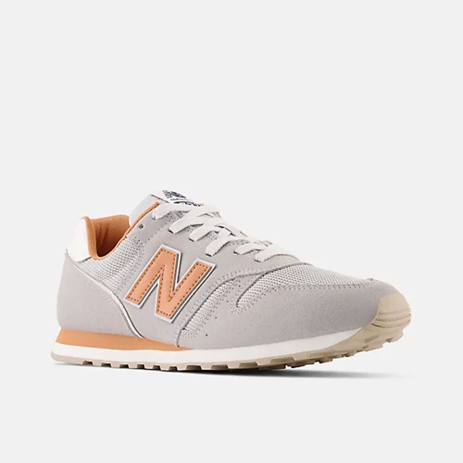 Homens New Balance Sneakers | 373V2