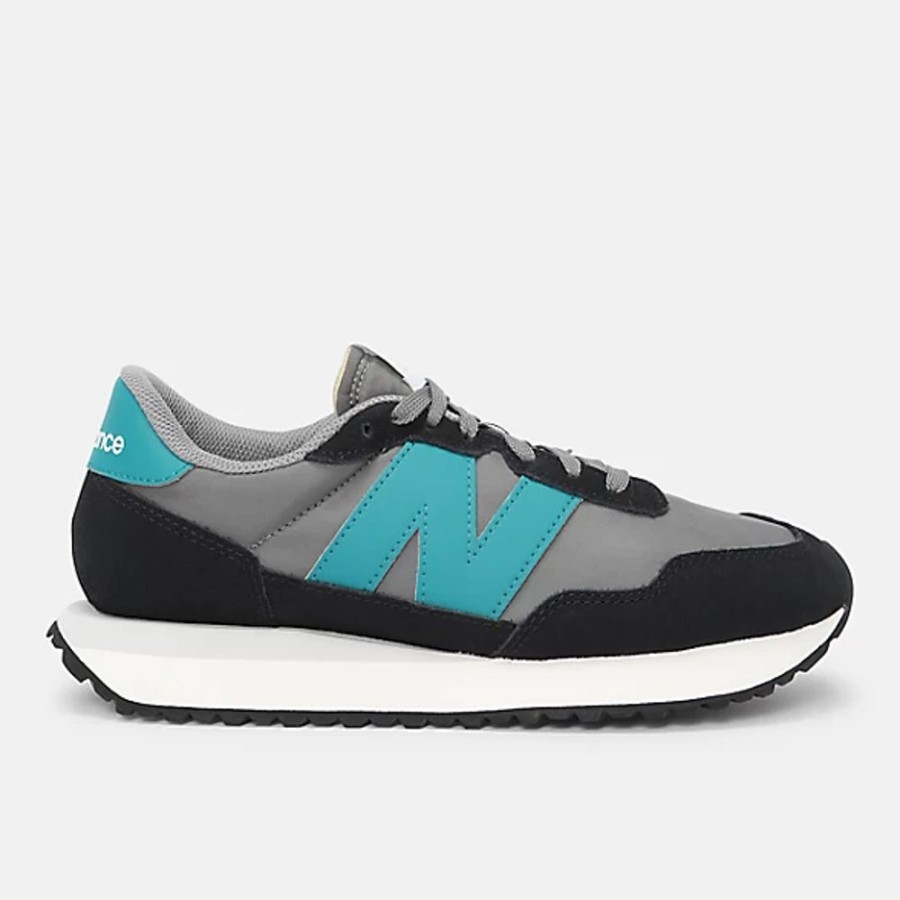 Homens New Balance Sneakers | 237