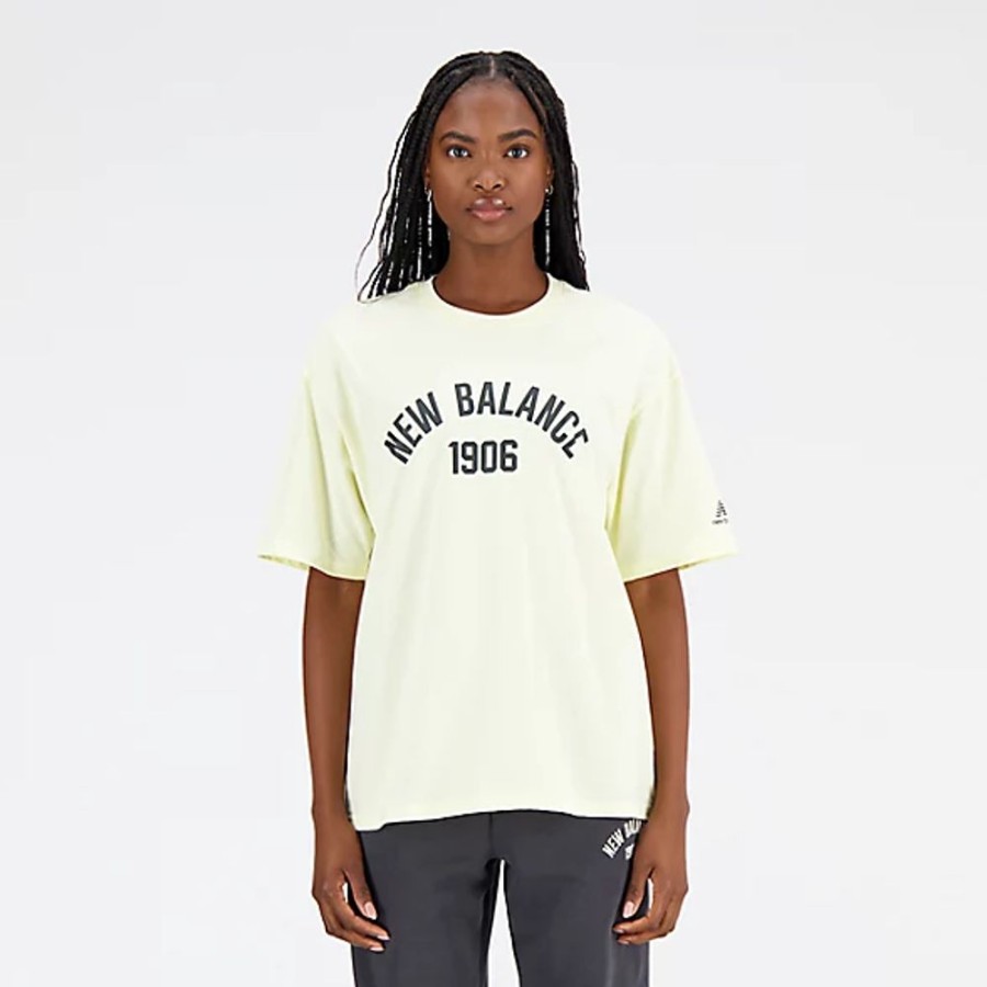 Mulheres New Balance T-Shirts E Partes De Cima | Essentials Varsity Oversized T-Shirt